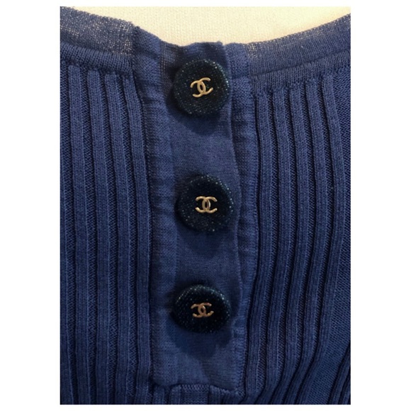 ✨Vintage Rare CHANEL 2007 Collection CC Logo Denim Button Blue Tank Top Shirt
